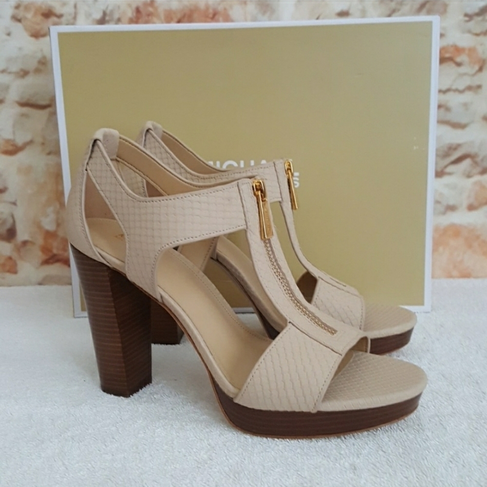 New Michael Kors Berkley Leather Sandals